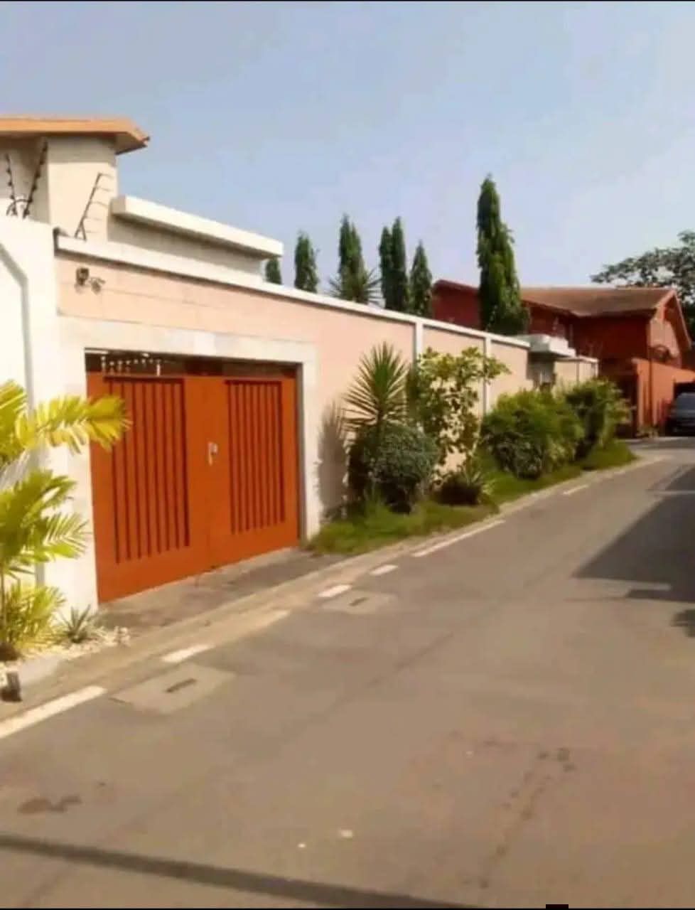 Duplex de standing, 12 pièces sur 700m2 avec ACD