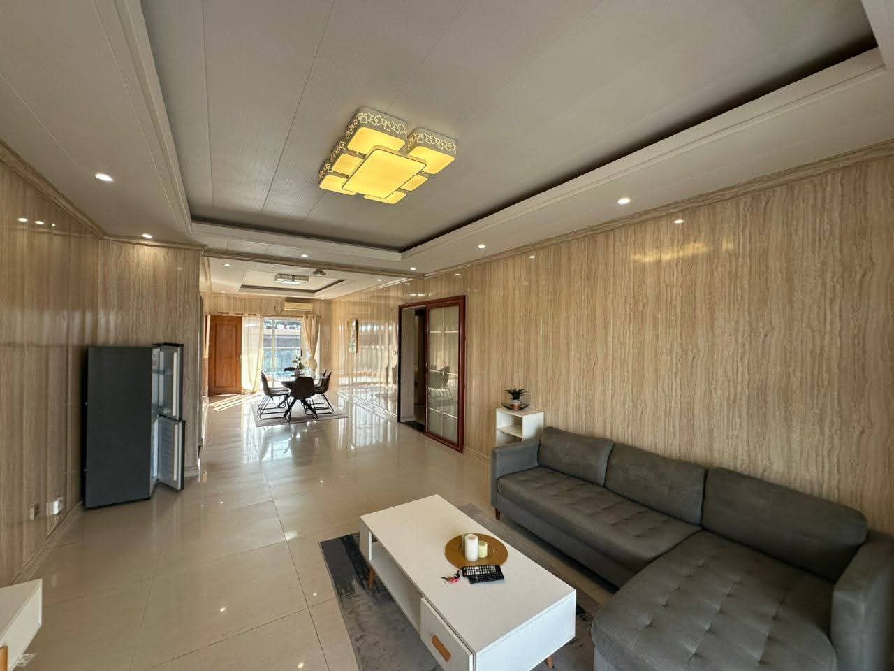 Superbe logement 4 pièces au 9e Étage