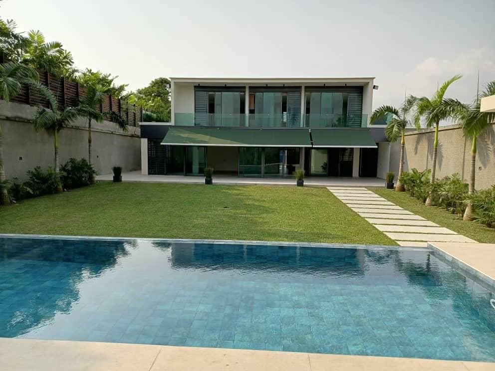 Nouvelle construction, sublime villa duplex 6 pièces haut standing