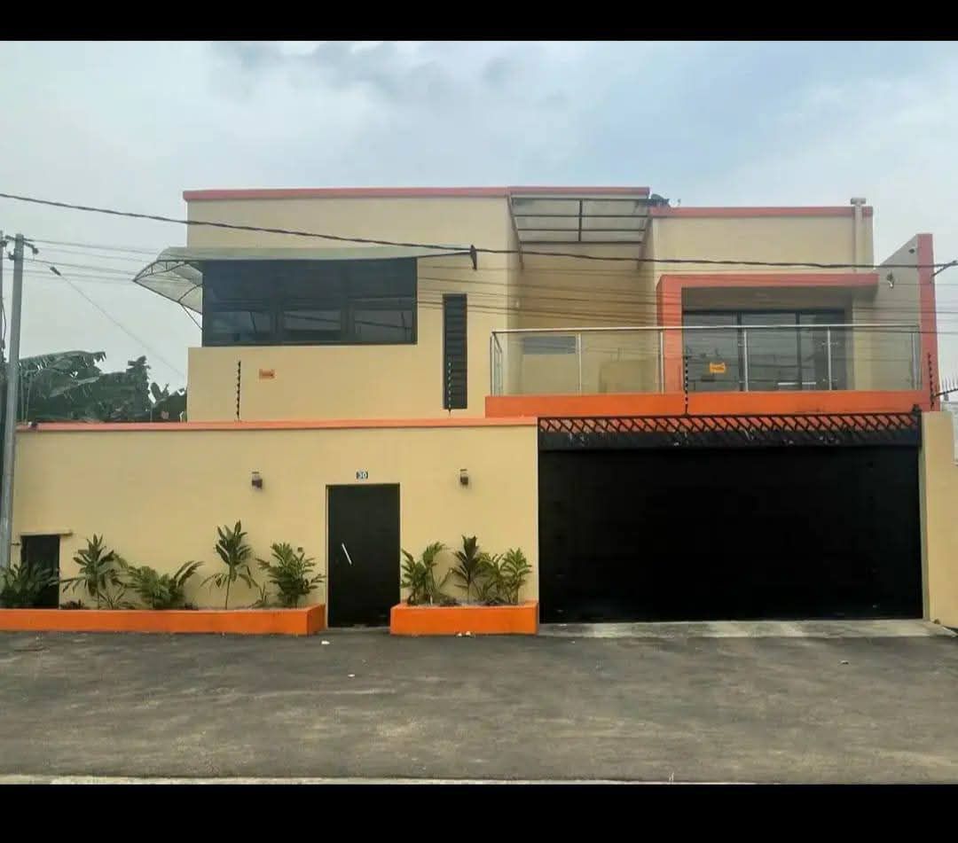 Villa duplex 7 pièces jamais habitée