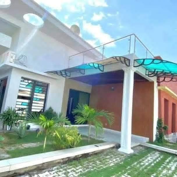 Villa basse 5 pièces avec ACD sur 500 m2