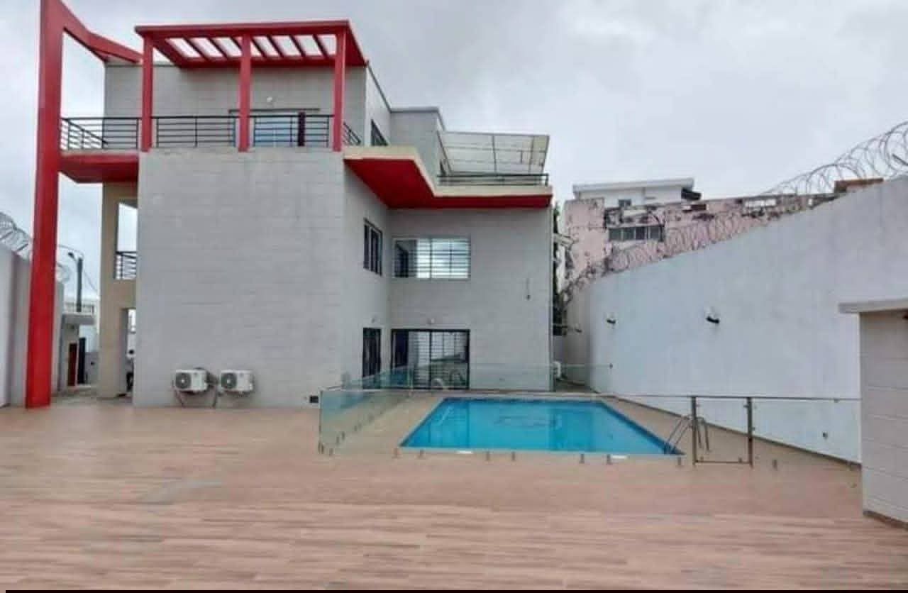 Magnifique villa triplex de 11 pièces