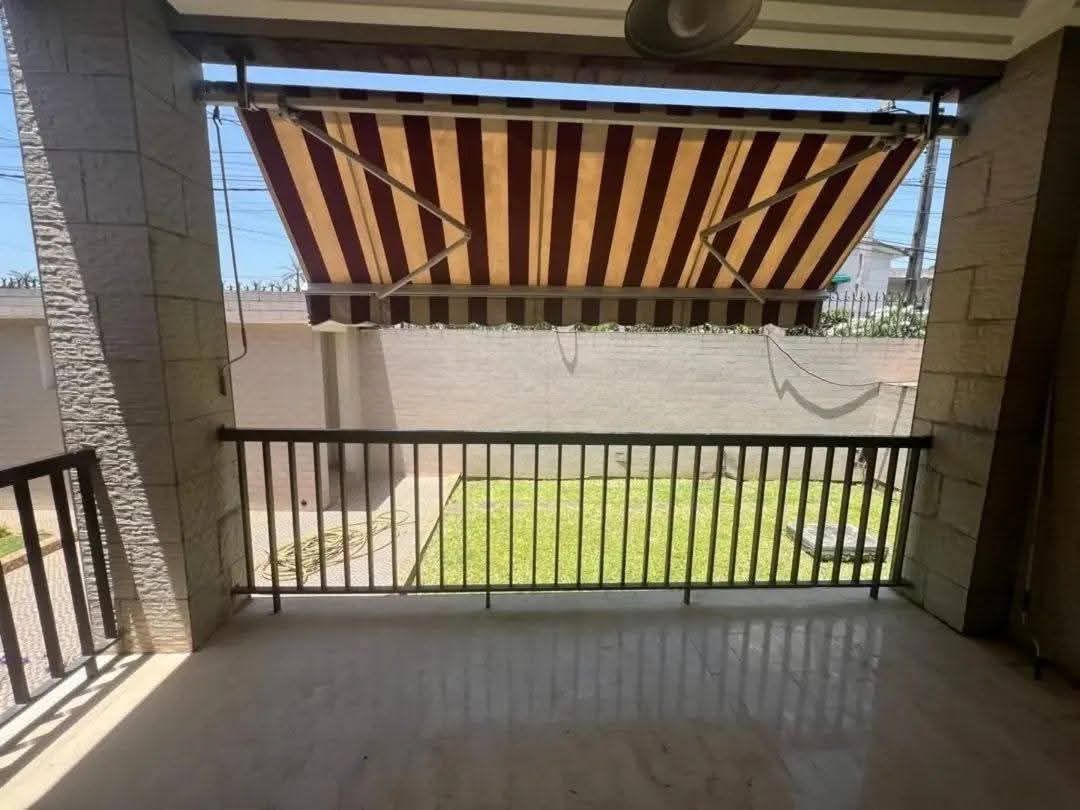 Villa triplex 15 pièces