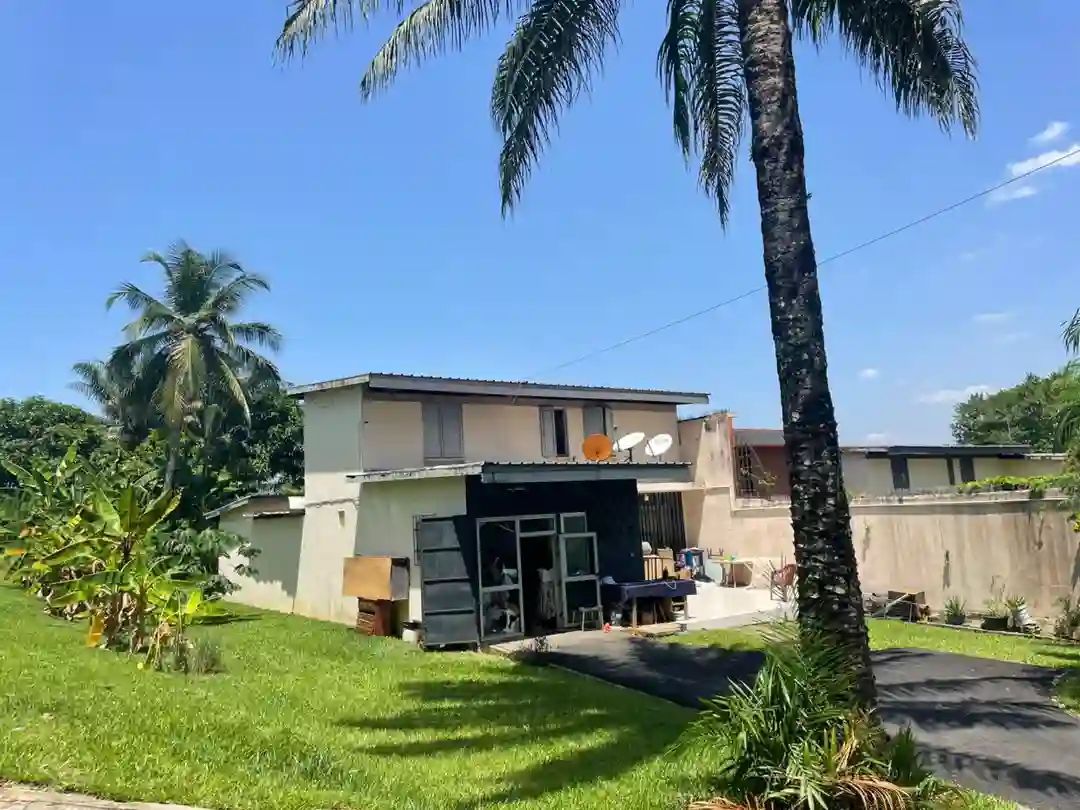 Villa duplex Haut standing avec TF sur 800m2