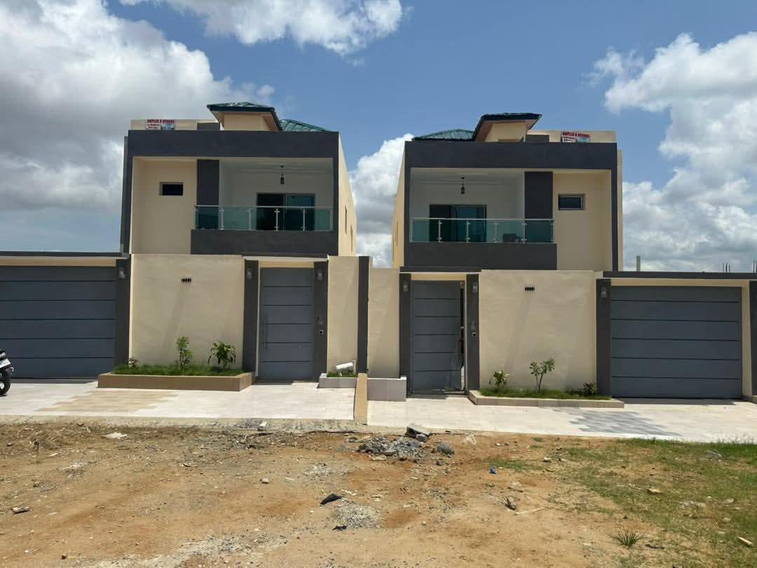 Villa duplex 7 pièces avec ACD nouvelle construction