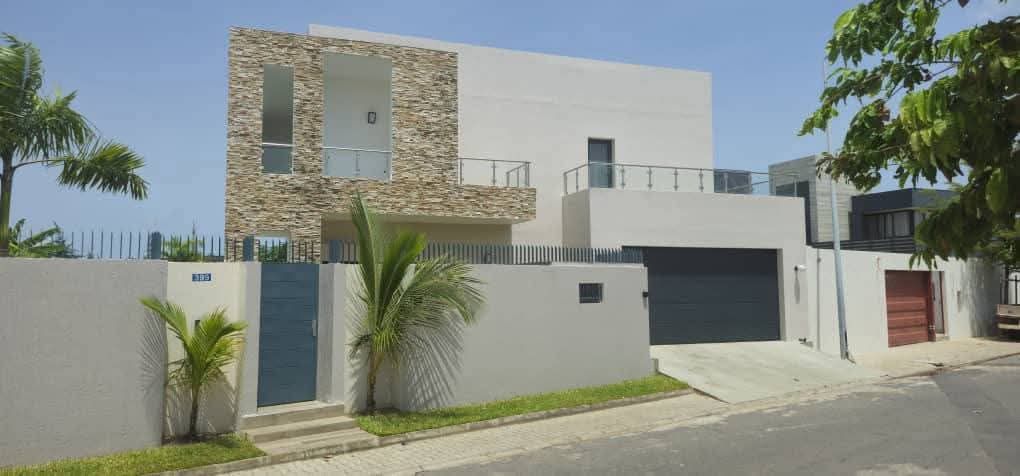 Luxueux duplex 6 pièces avec ACD