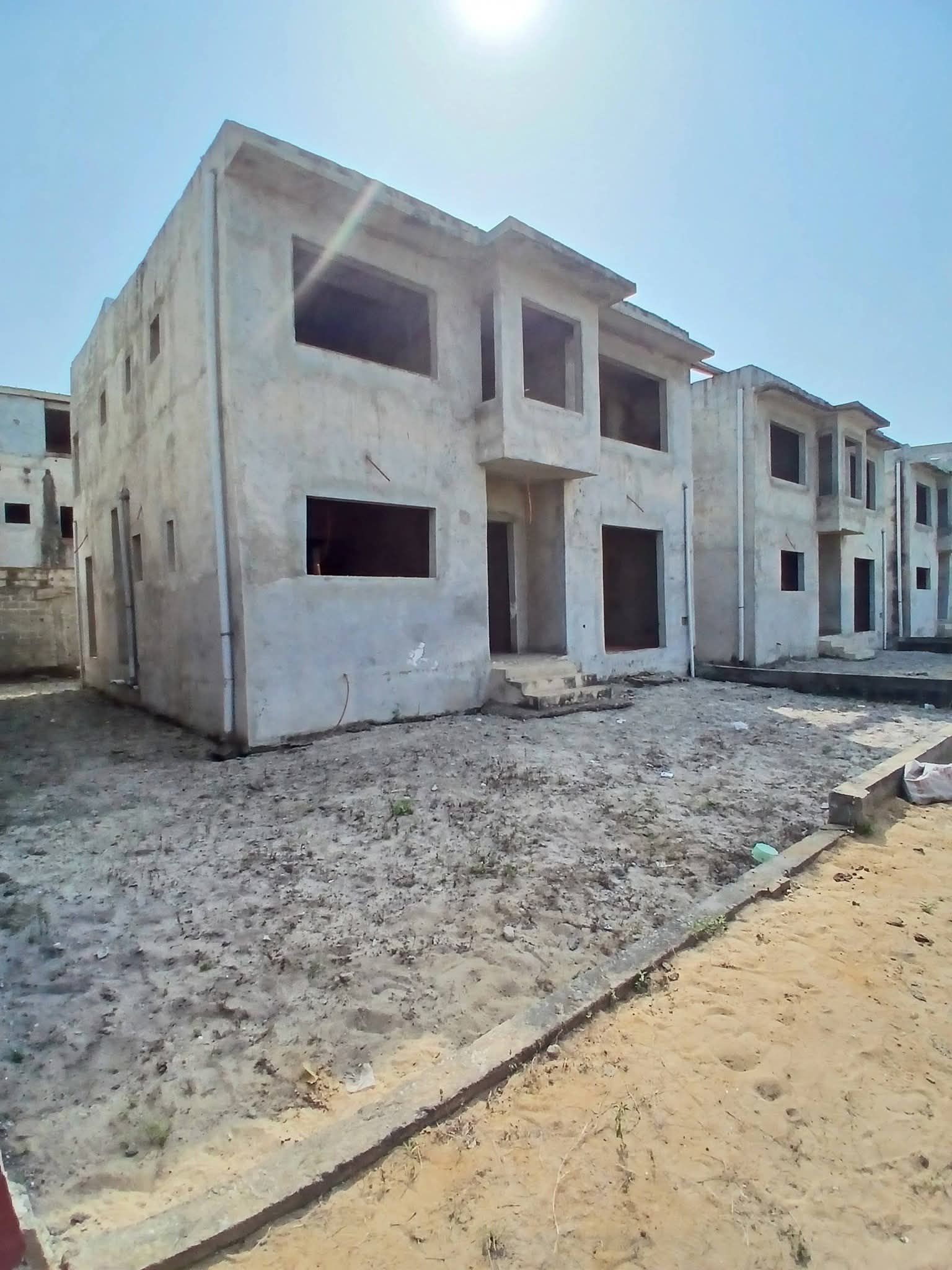 Villa duplex 5 pièces en finition avec ACD