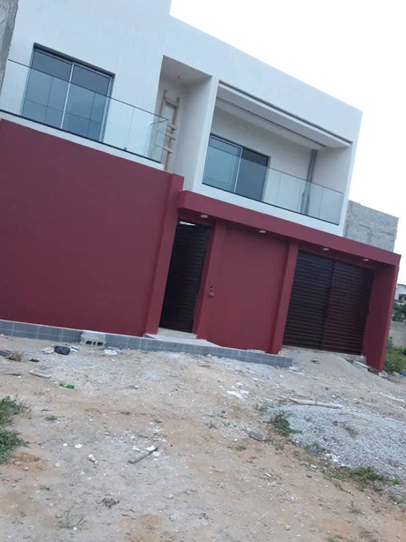 Chic villa duplex 5 pièces en finition avec ACD en cours