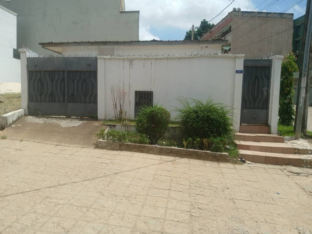 Chic villa basse 3 pièces avec ACD