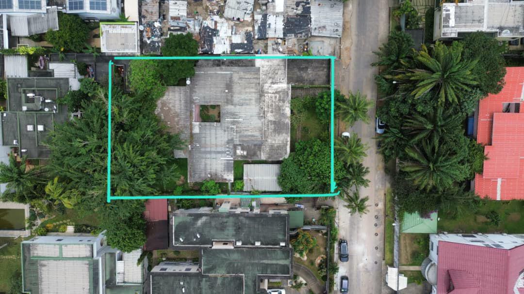 Splendide villa basse 7 pièces sur 1200m2 avec CPF/ TF