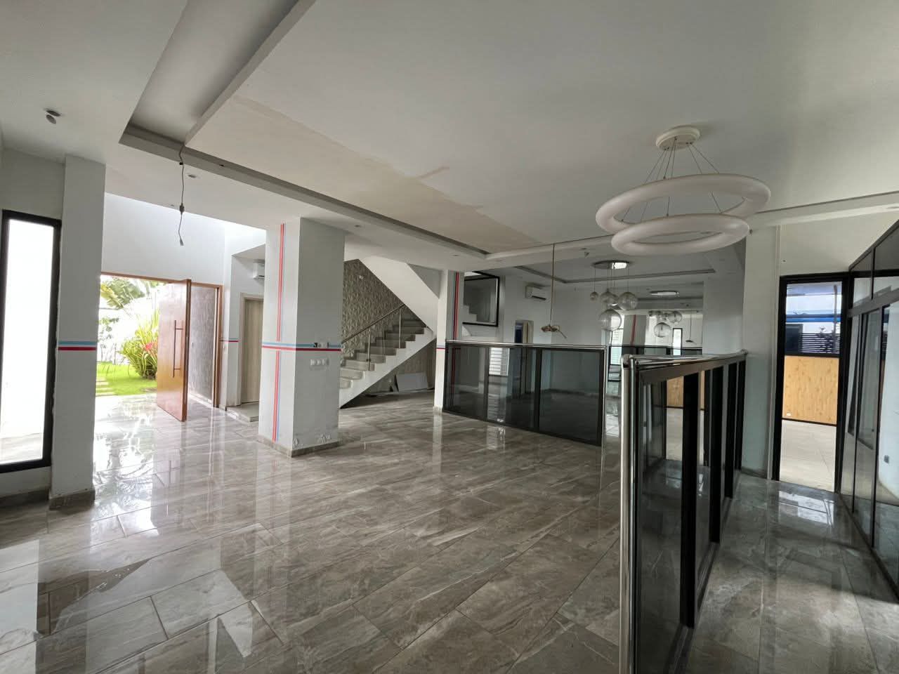 Prestigieuse villa duplex 7 pièces