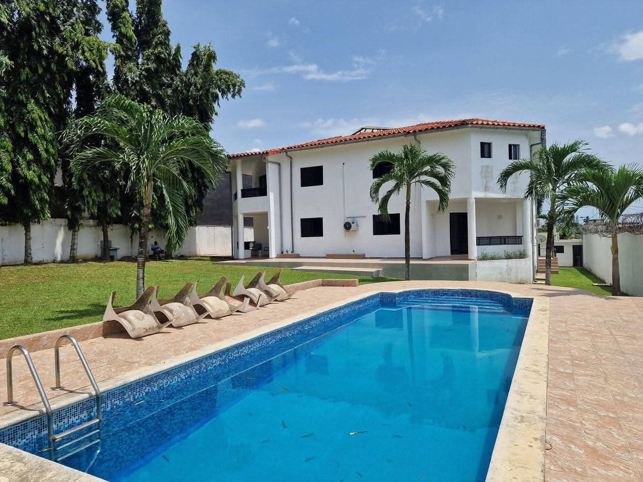 Somptueuse villa duplex 10 pièces avec ACD