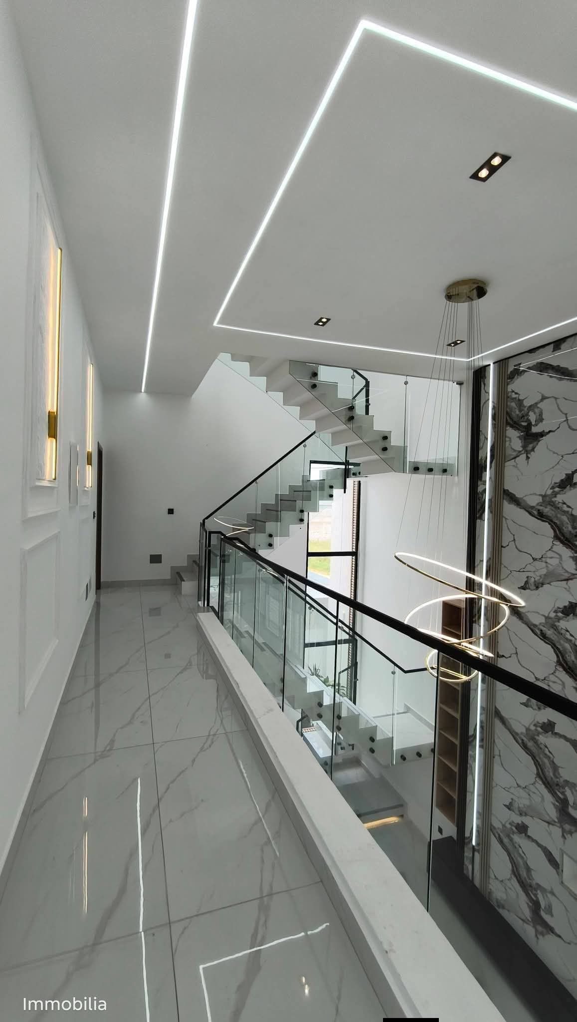Magnifique duplex 6 pièces avec ACD