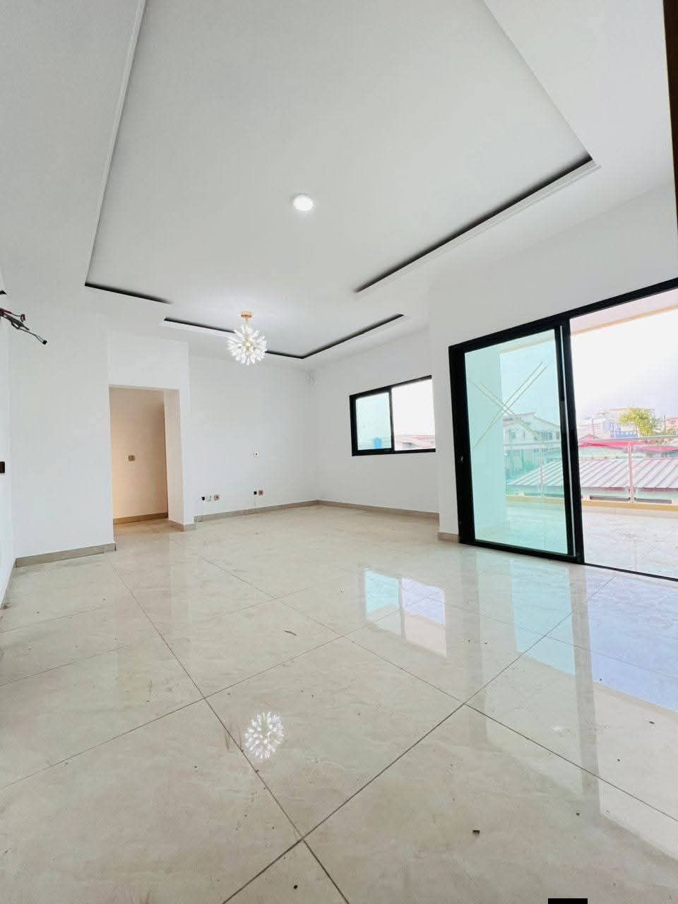 Beau logement 3 pièces jamais habité
