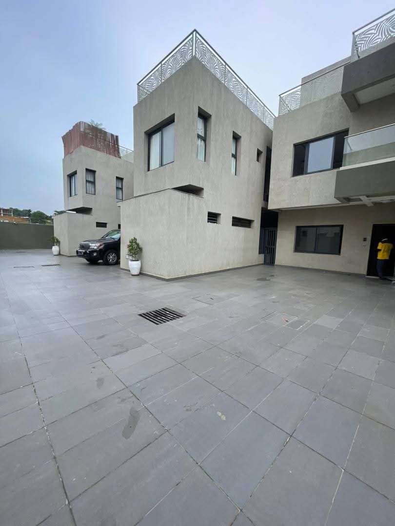 Somptueuse villa duplex 7 pièces à ne pas rater