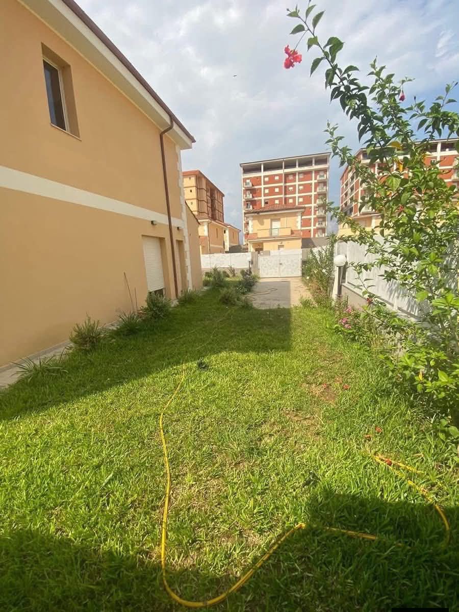 Chic duplex 4 pièces dans un cadre paisible