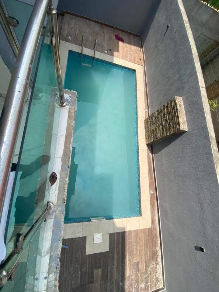 Magnifique villa triplex 7 pièces avec piscine