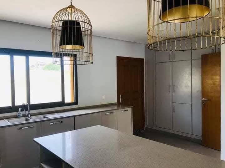 Duplex Haut standing 5 pièces avec piscine
