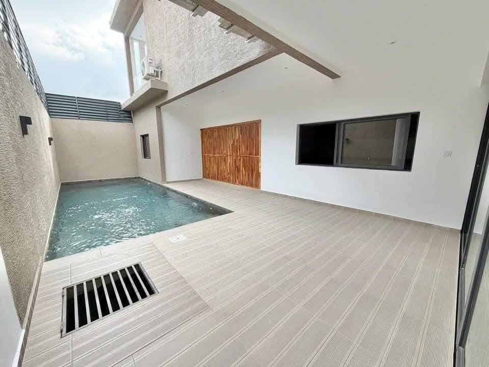 Belle villa duplex haut standing 4 pièces