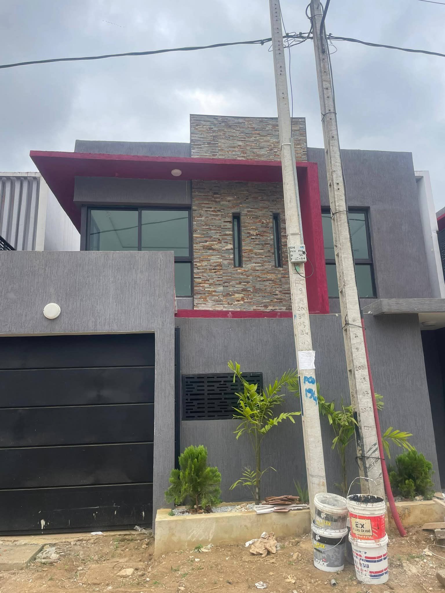 Somptueuse villa duplex 6 pièces avec ACD