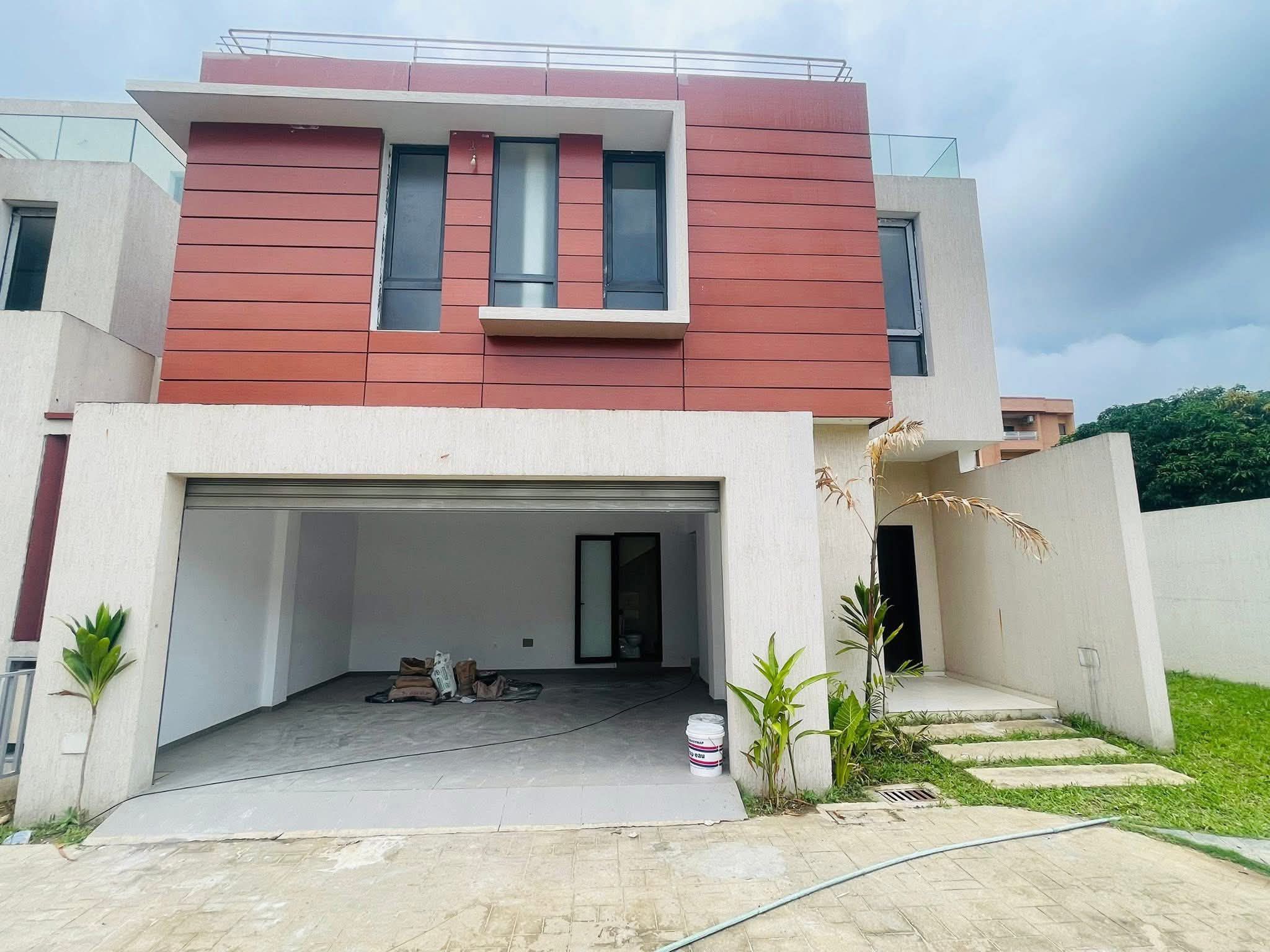 Chic duplex de 7 pièces haut standing