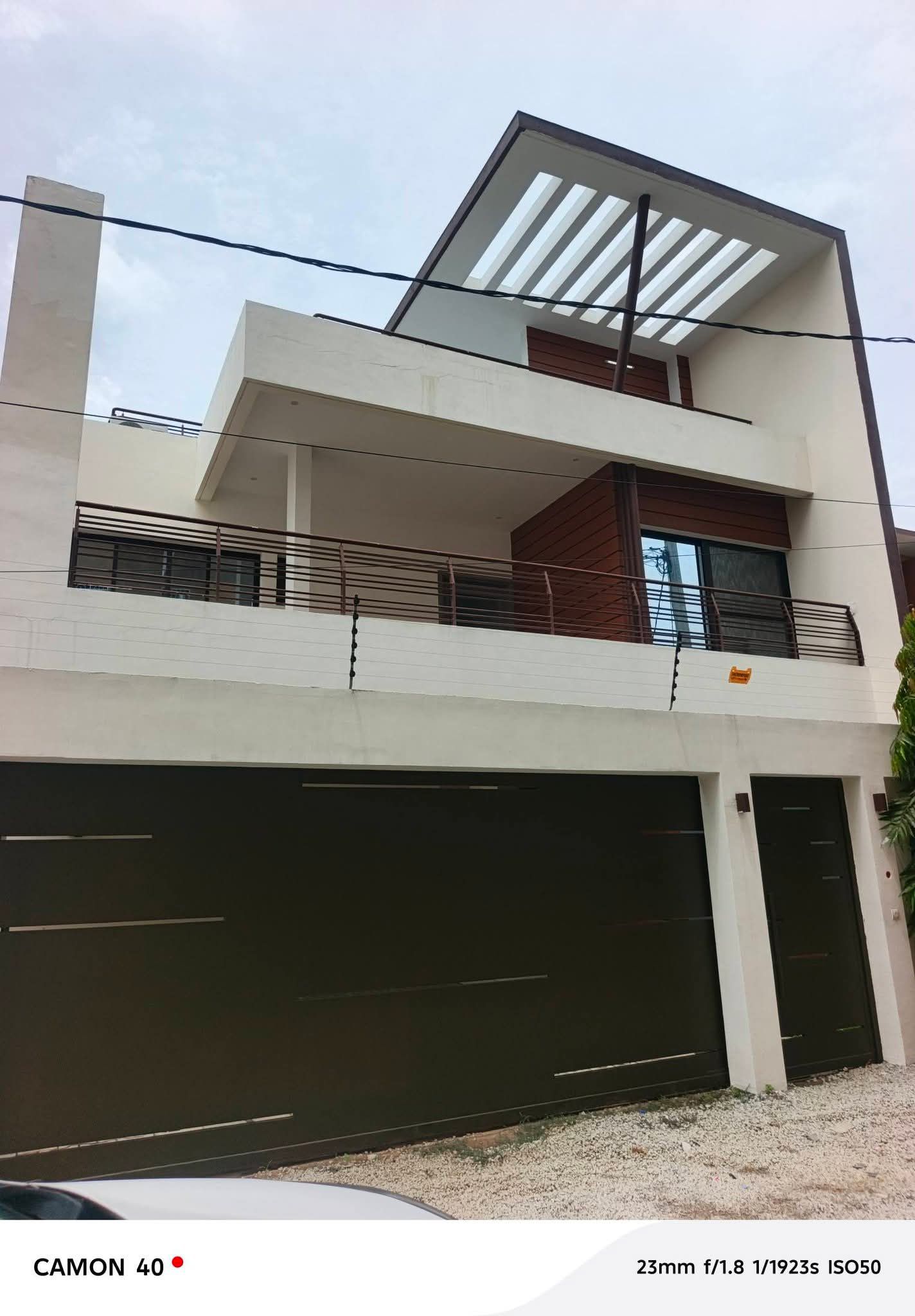 Magnifique duplex 5 pièces avec belle vue sur la lagune