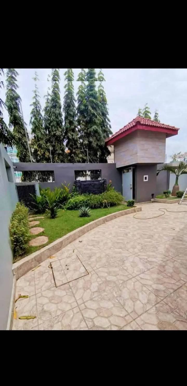 Somptueux villa duplex 8 pièces jamais habitée