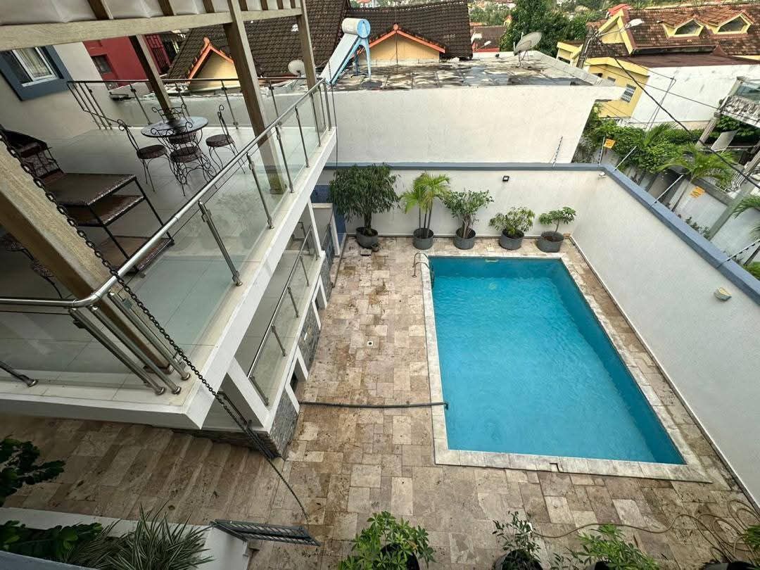 Villa duplex dans une cité verdoyante