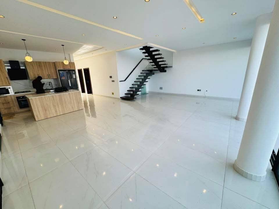 Haut standing, villa duplex 7 pièces avec ACD