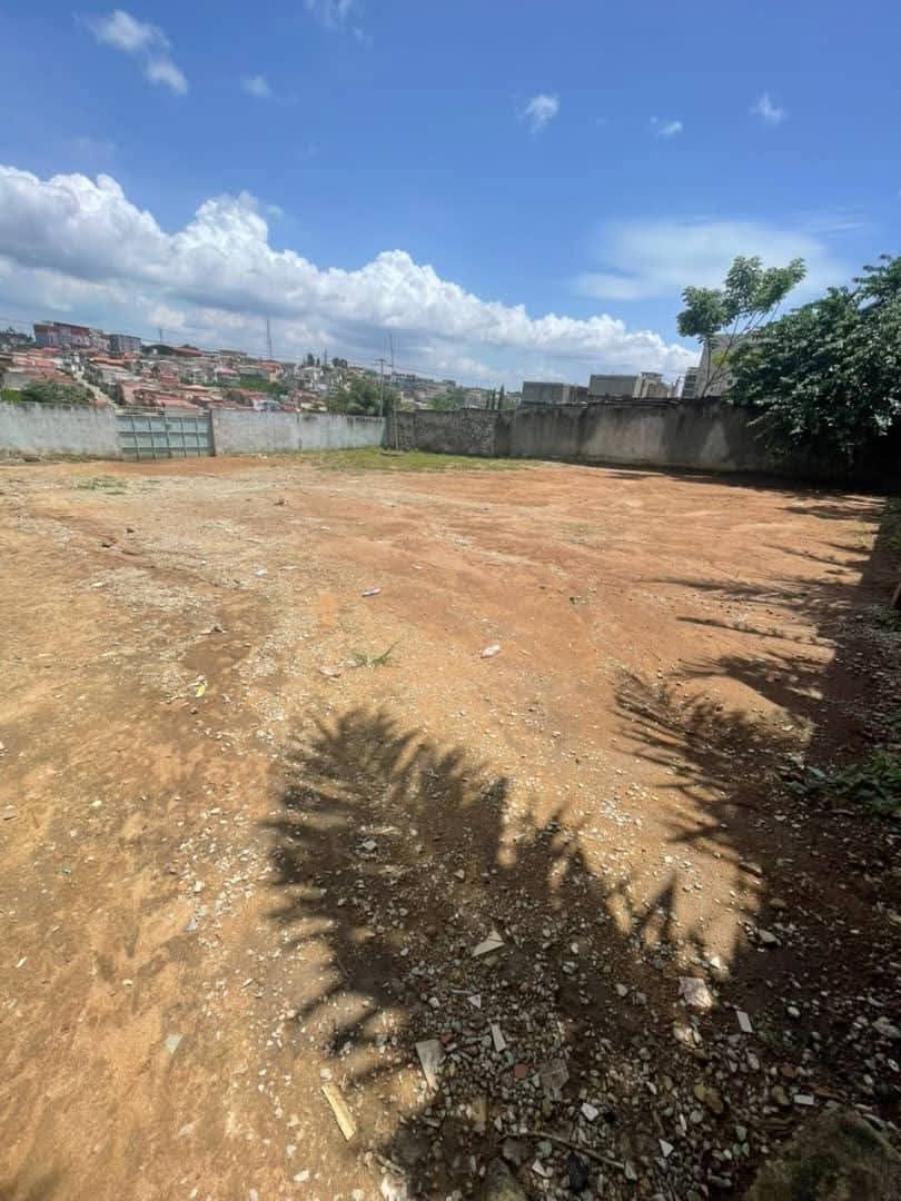 Chic Terrain 500m2 avec ACD