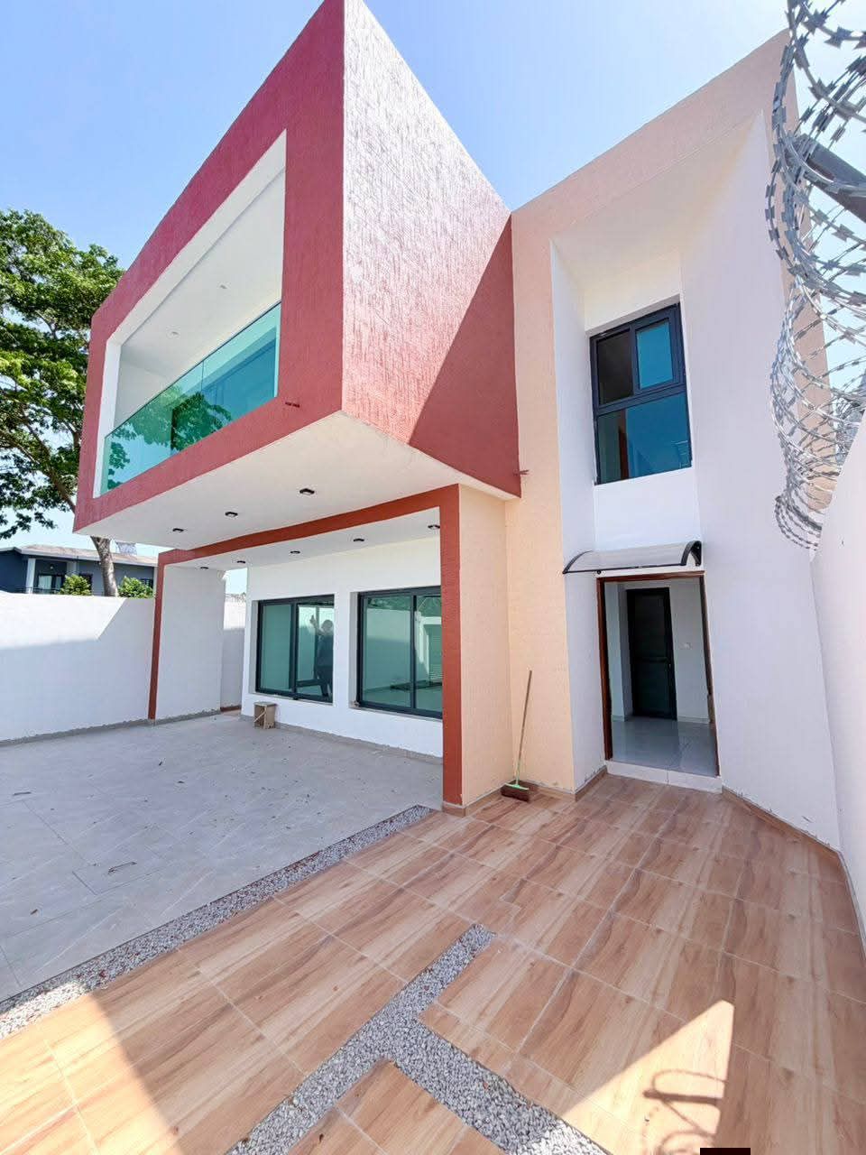 Splendide duplex 5 pièces jamais habité