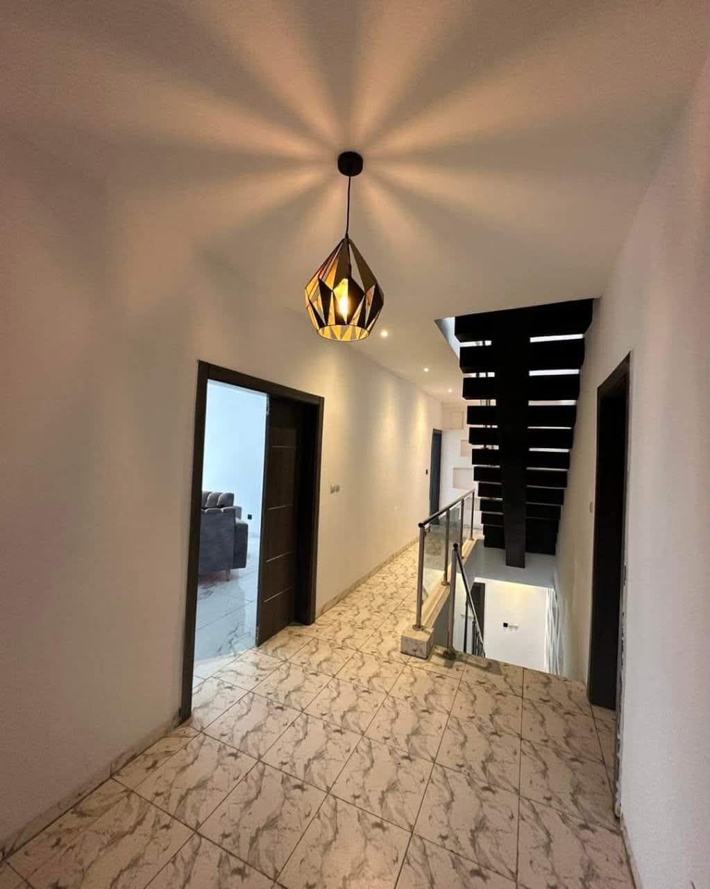 Magnifique villa duplex 10 pièces bon standing