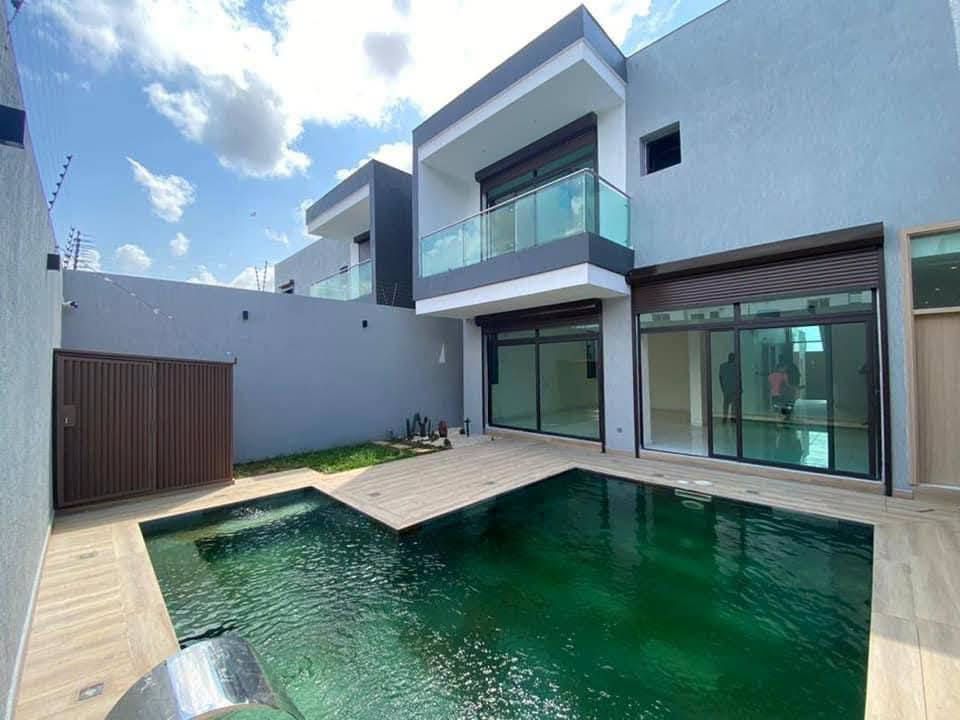 Luxueux duplex jumelé avec ACD