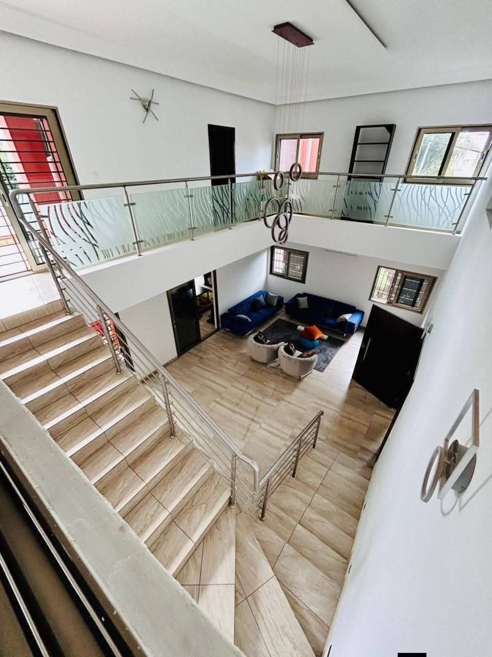 Somptueuse villa duplex 7 pièces bon standing