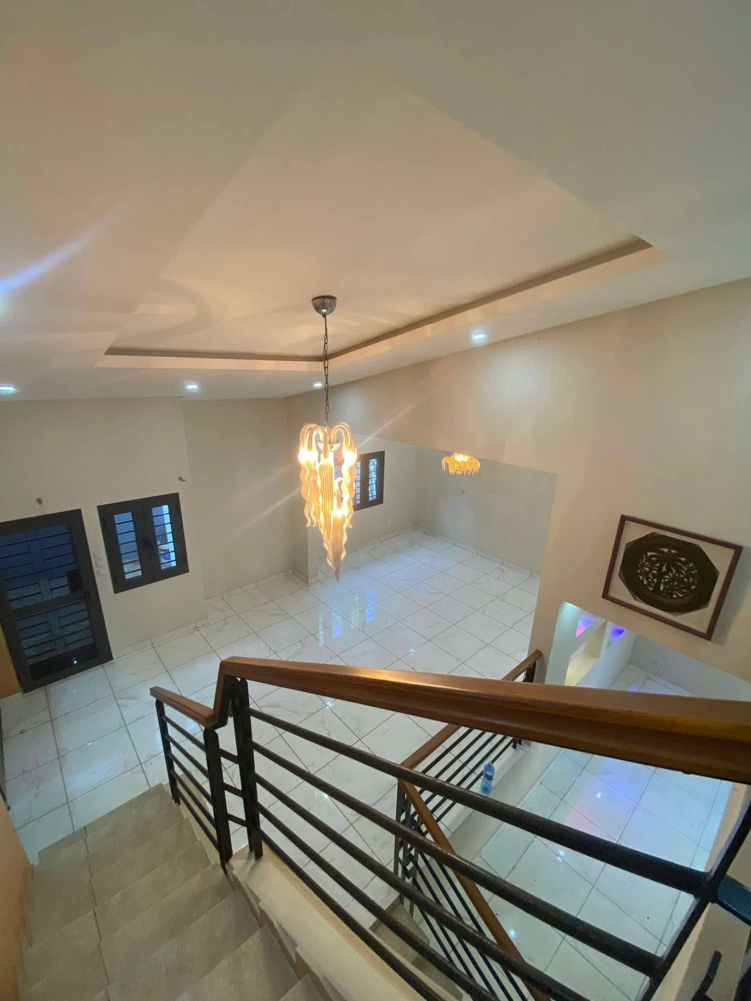 Sublime duplex 7 pièces bon standing