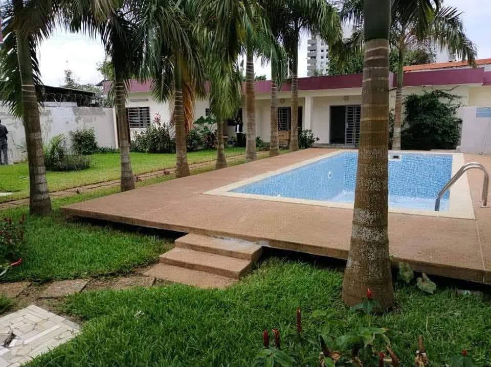 Belle villa basse 5 pièces