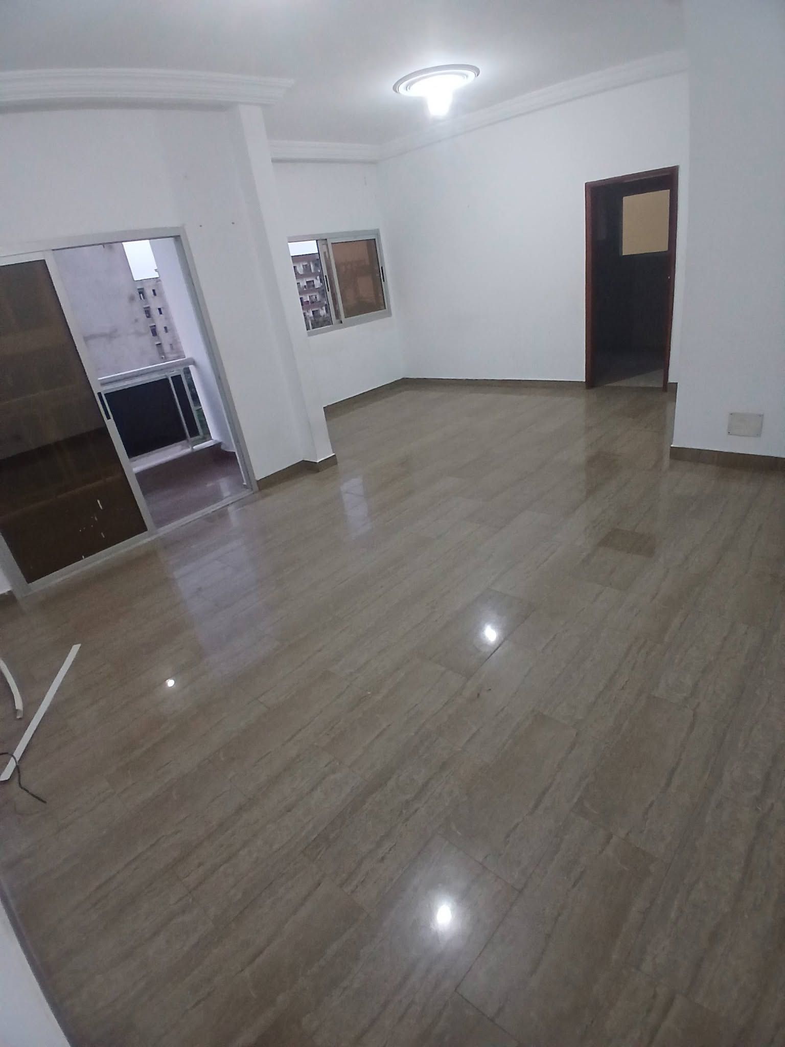 Beau logement 4 pièces au 2e étage