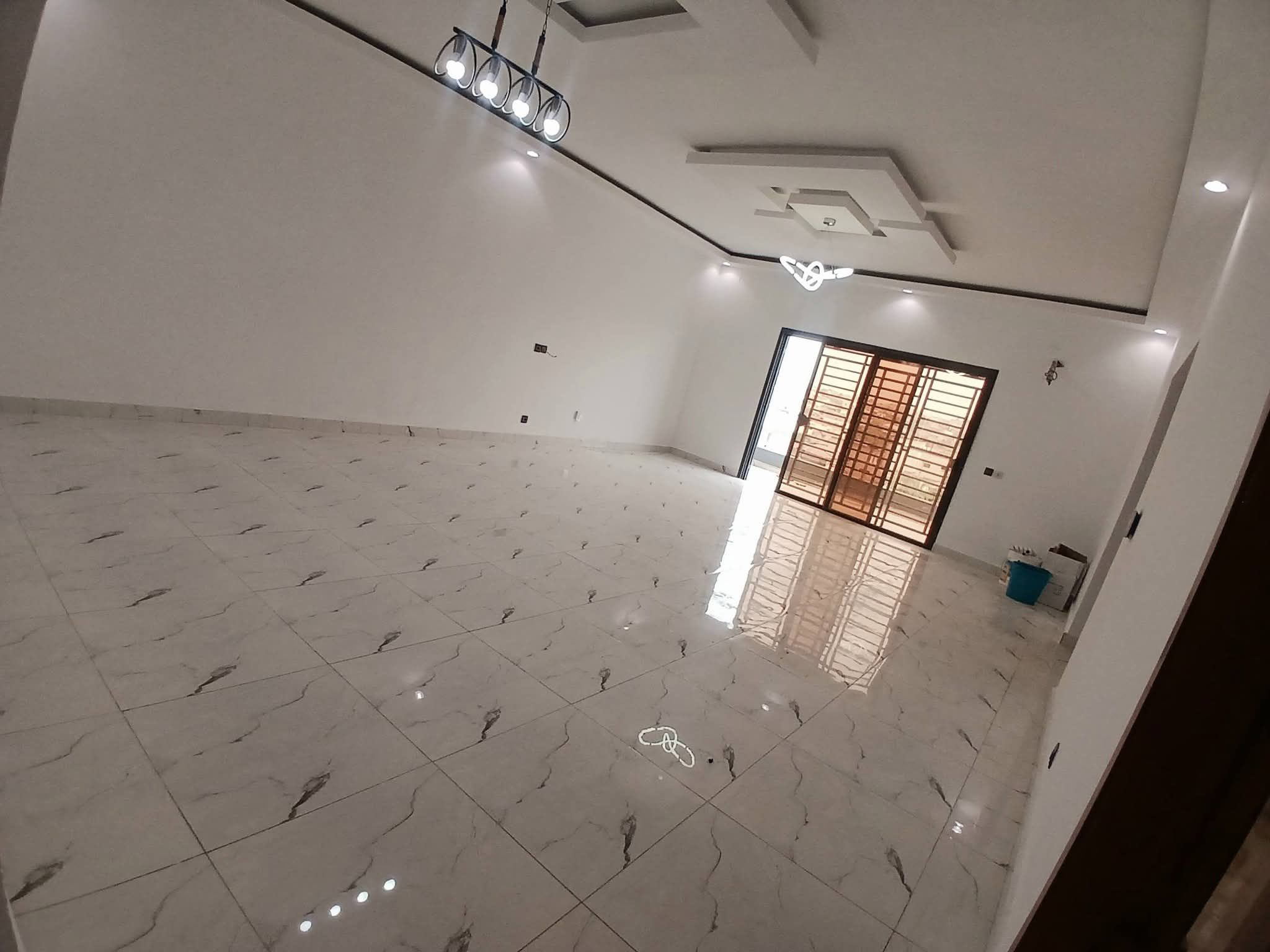 Superbe logement 4 pièces au 2e étage