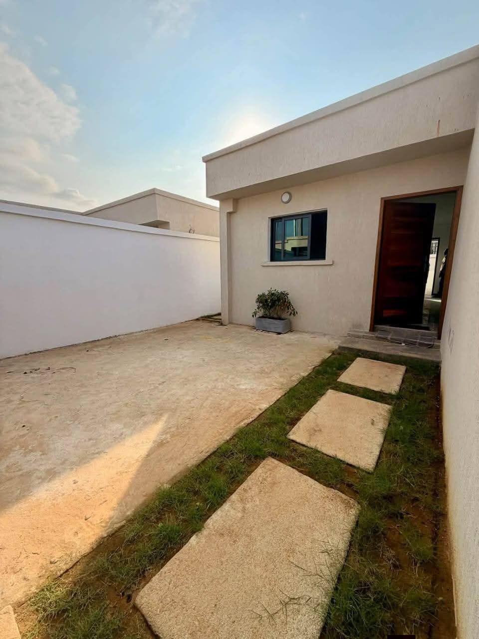 Villa basse 4 pièces bon standing