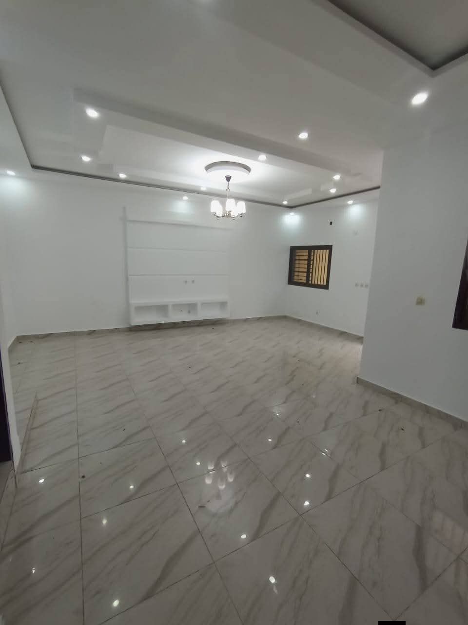 Duplex 7 pièces bon standing