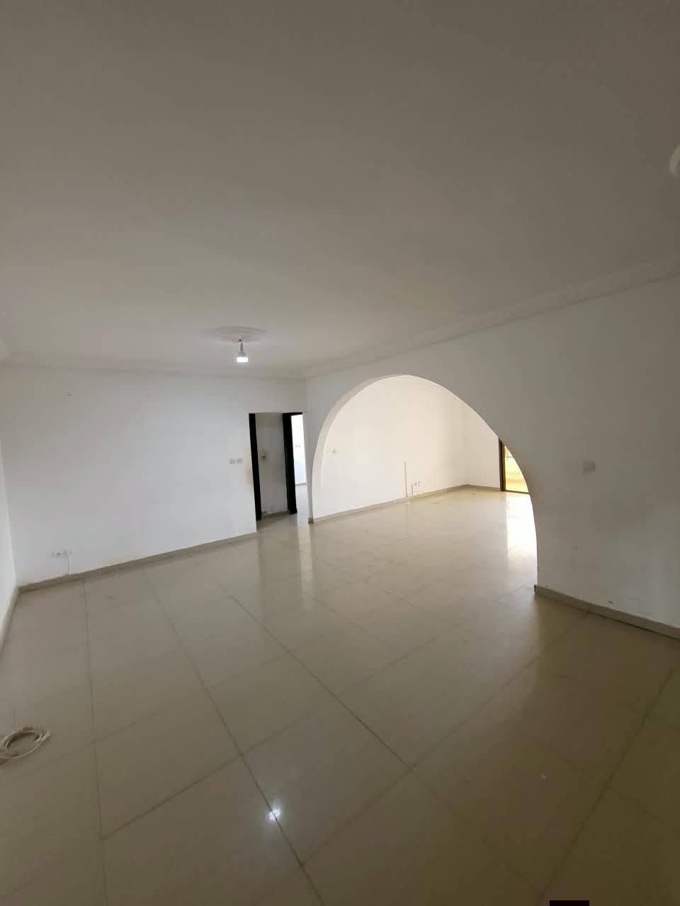 Appartement 4 pièces au 2e étage