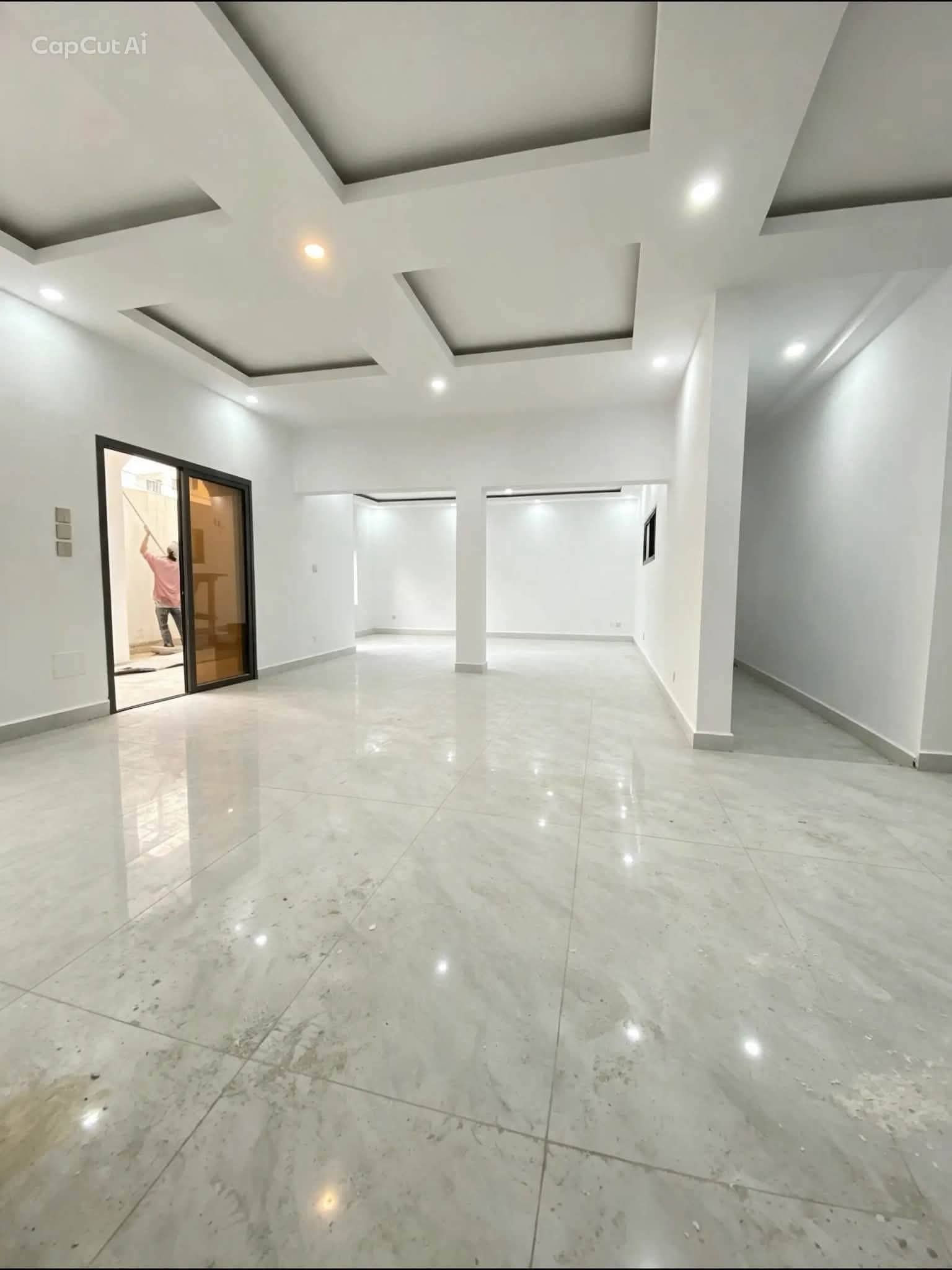 Appartement 4 pièces jamais habitées au rez-de-chaussée