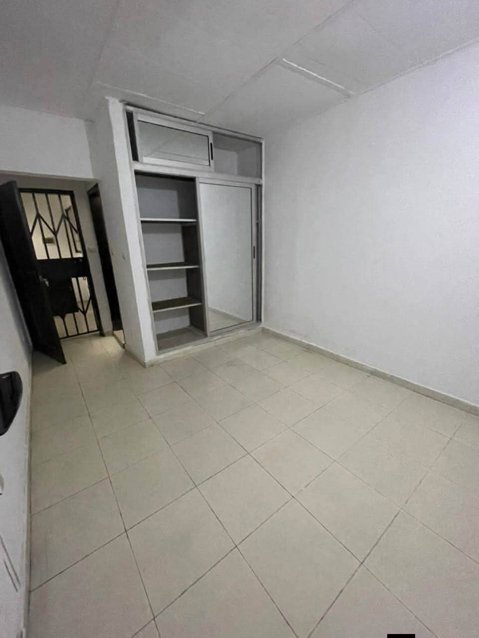 Spacieux studio en villa basse
