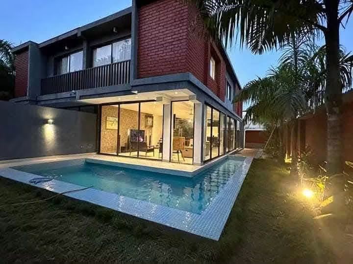 Luxueuse villa duplex 8 pièces avec ACD