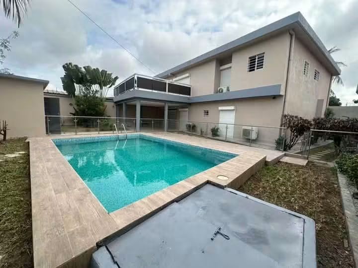 Villa duplex 7 pièces haut standing