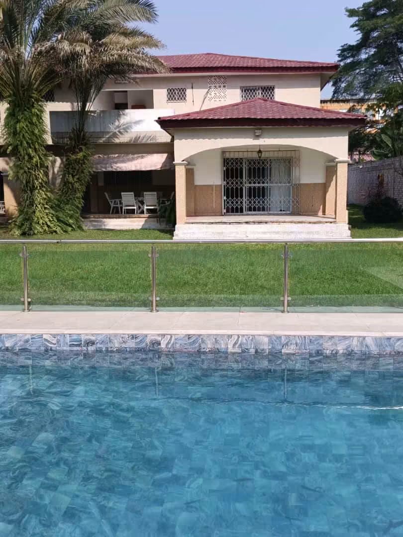 Somptueuse villa duplex de 1100m2 avec CMPF