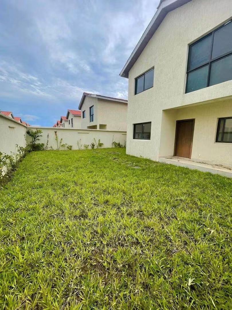 Magnifique Duplex 5 pièces haut standing avec ACD