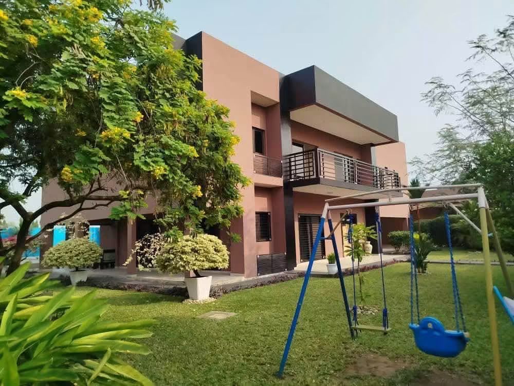 Magnifique duplex 9 pièces avec ACD