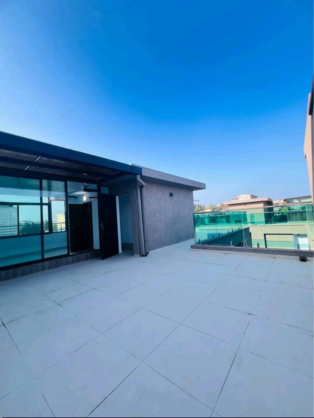 Splendide triplex 4 pièces jamais habitées
