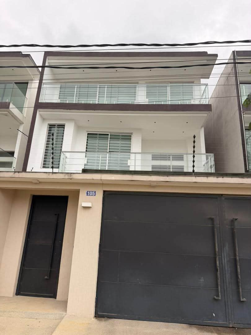 Magnifique villa triplex 7 pièces